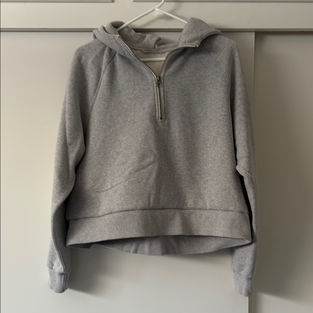 Vuori Light Gray Women's half zip hoodie
